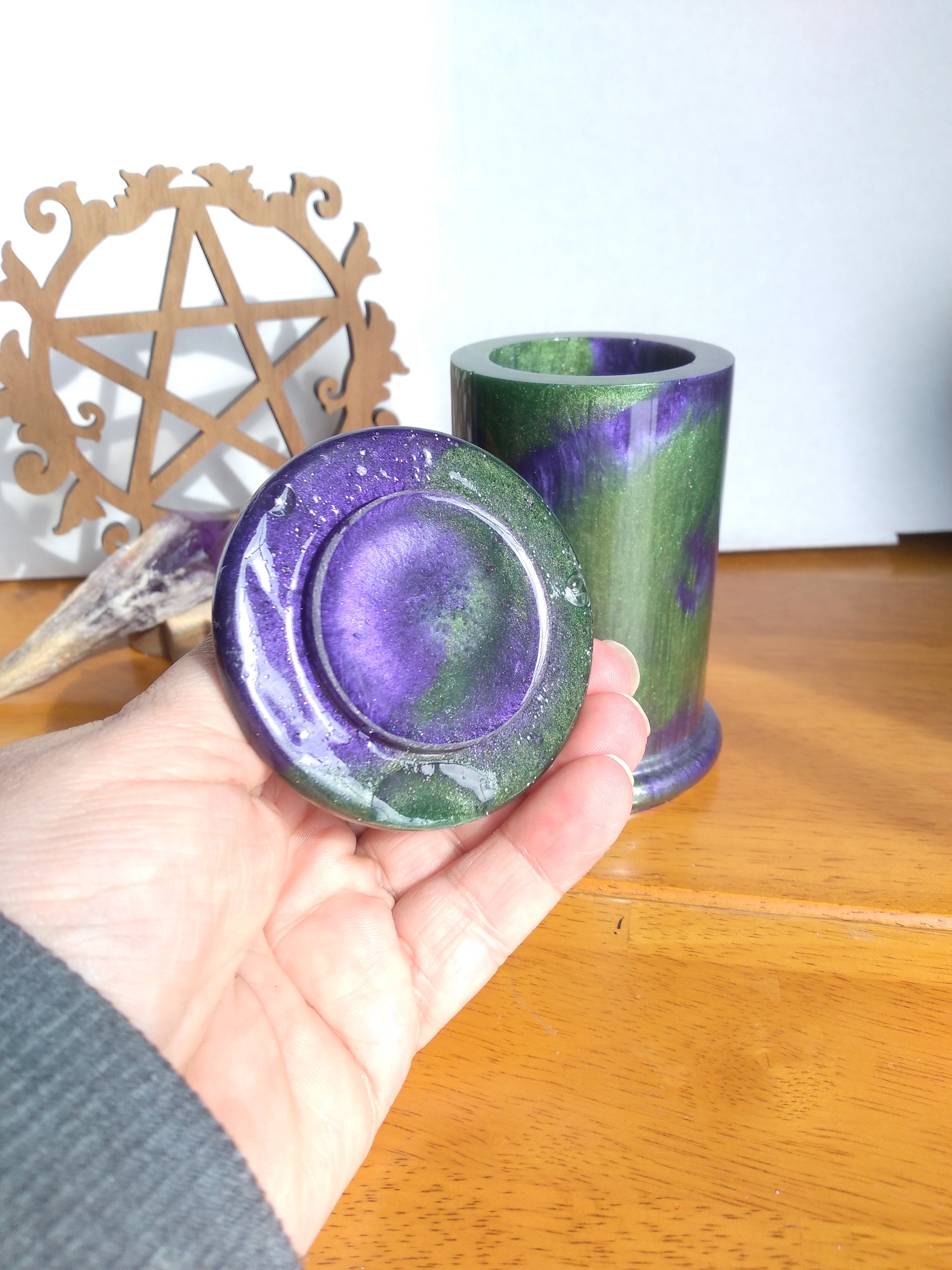 Apothecary jar in swirled green and purple