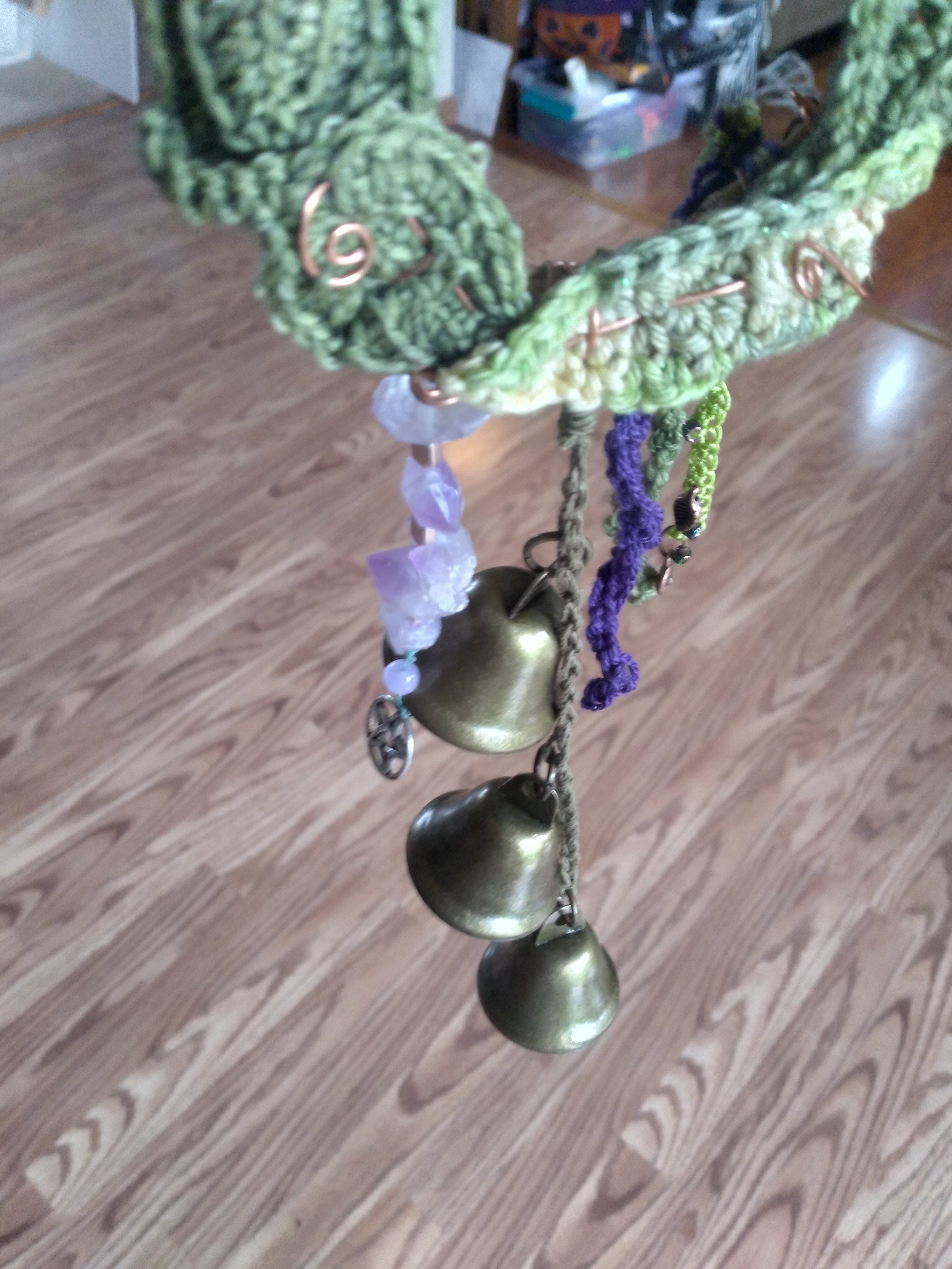 Green leaf decorative witch bells