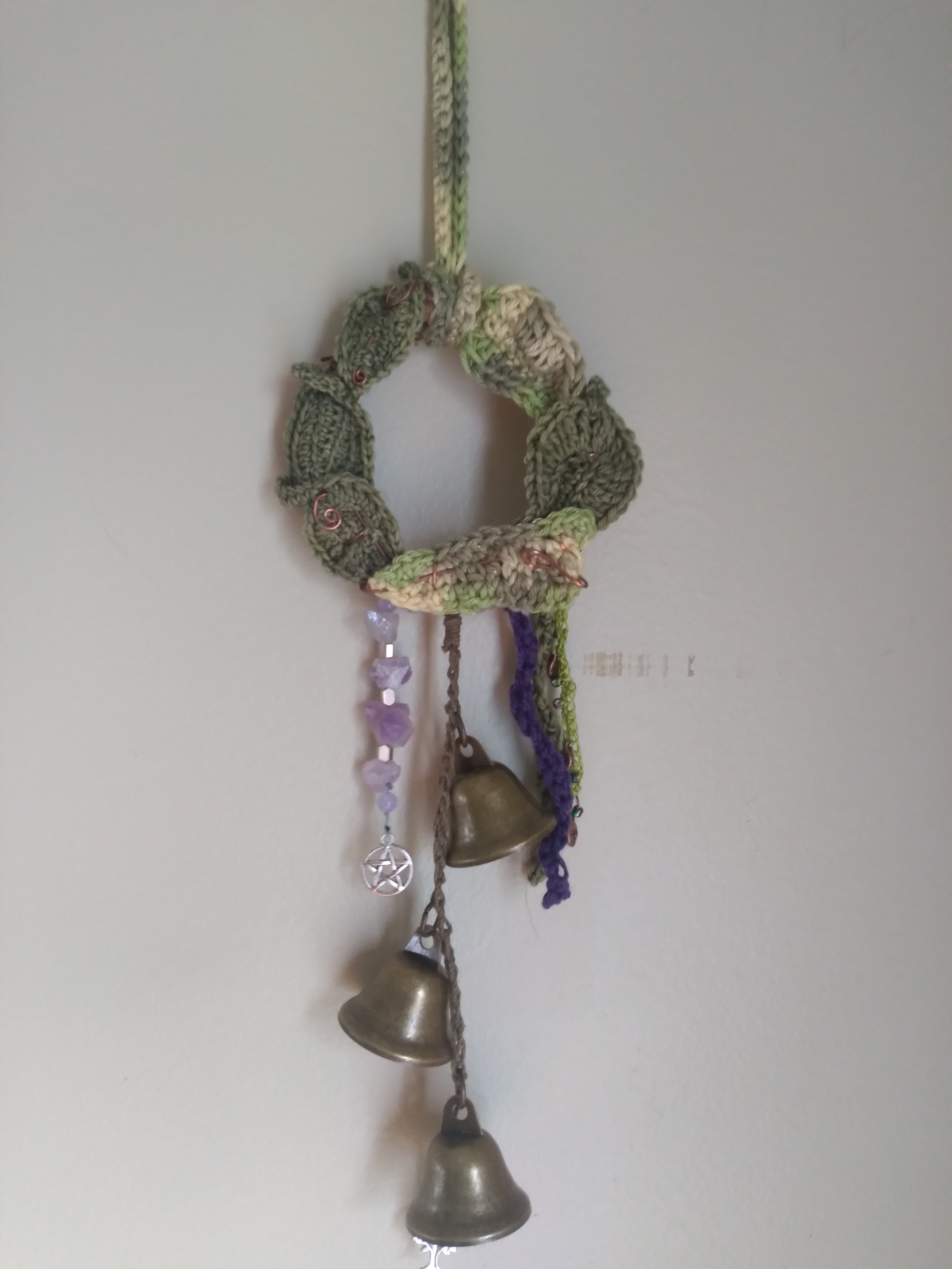 Green leaf decorative witch bells
