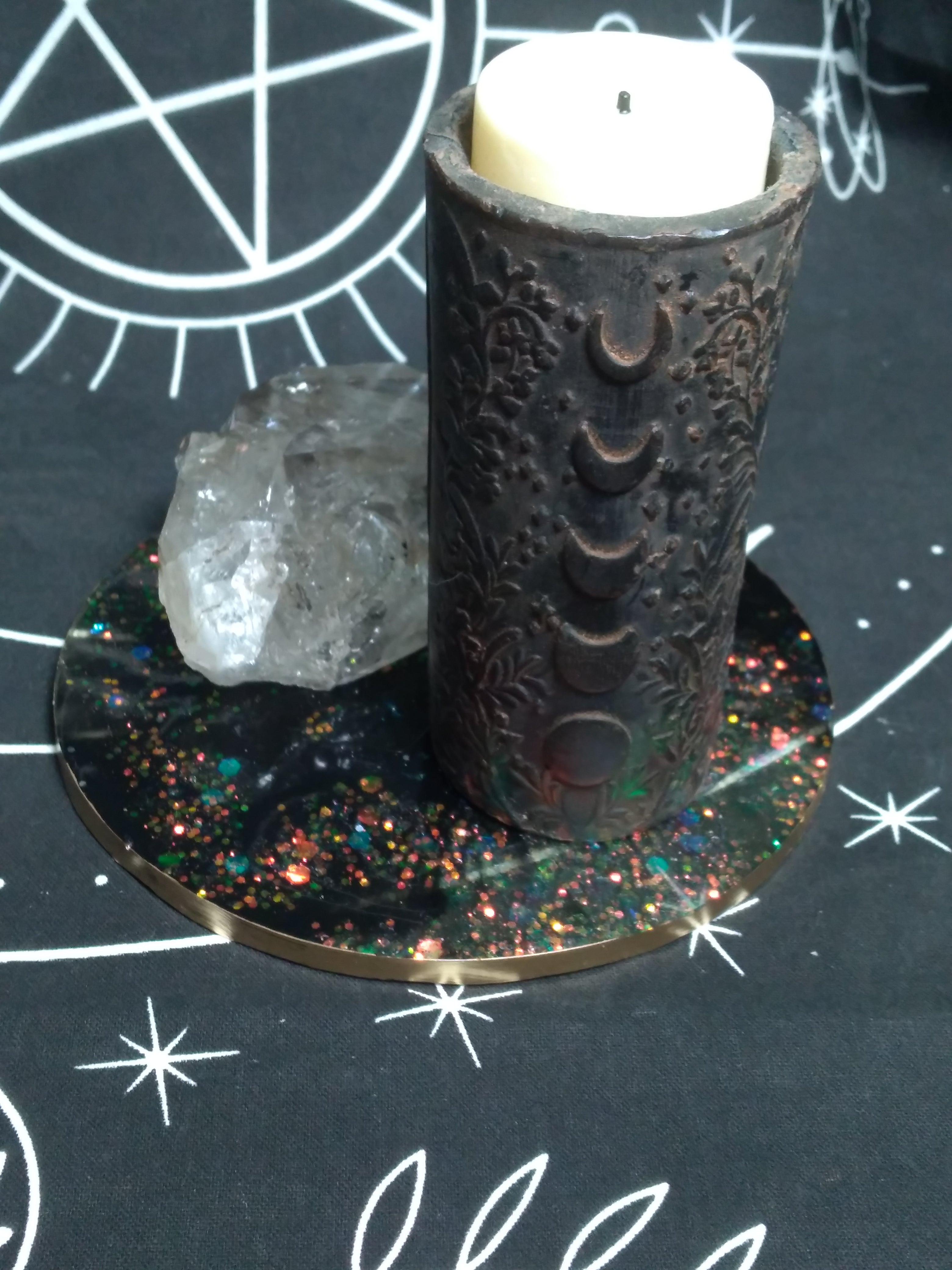 black galaxy theme round tray