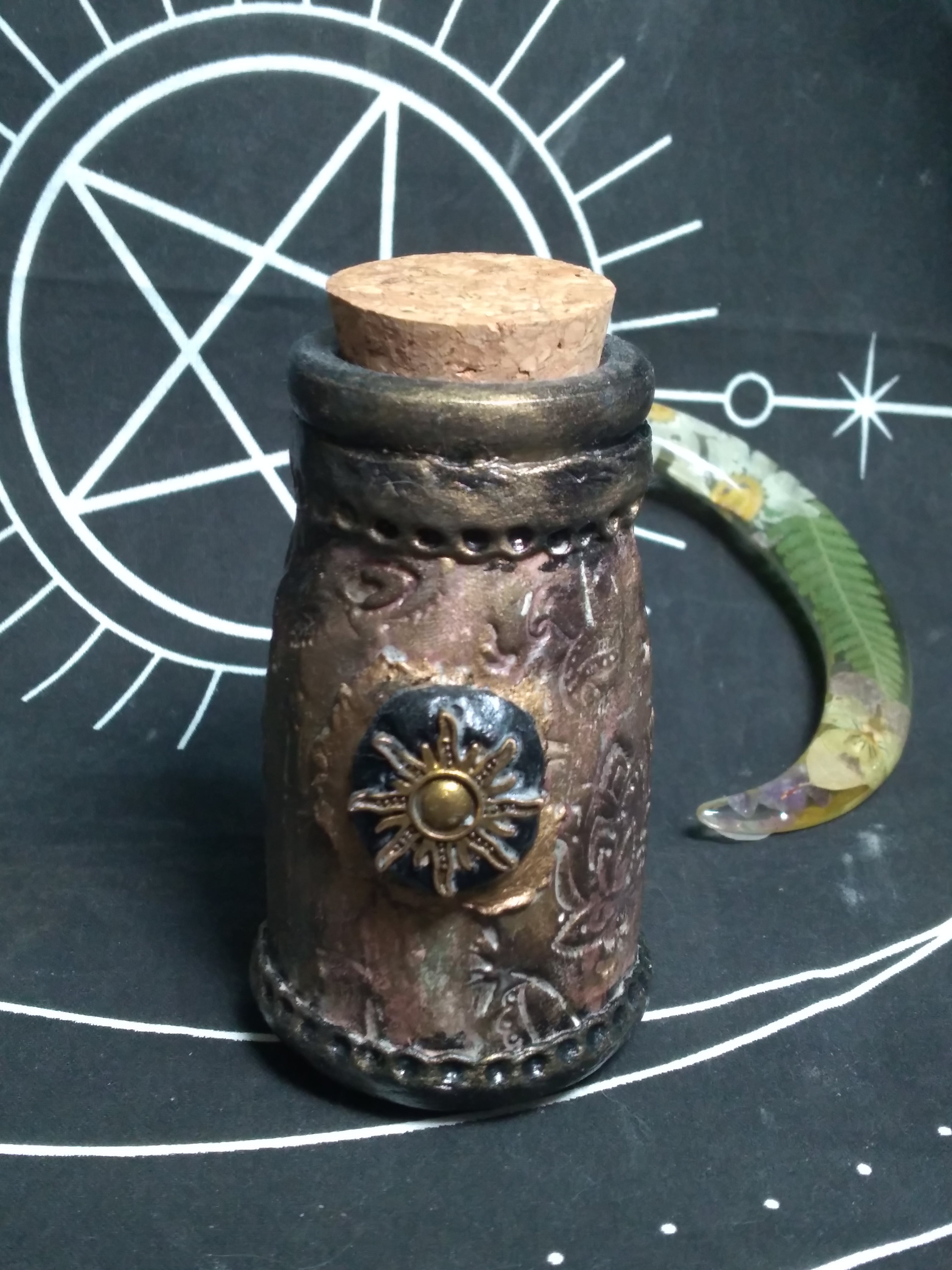Sun star glass storage jar