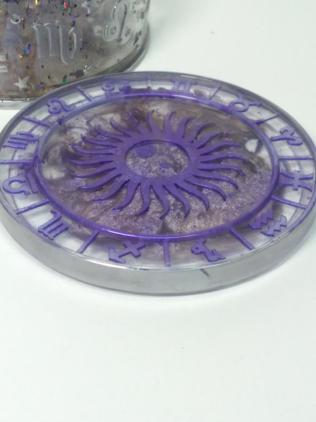 Zodiac round storage box purple