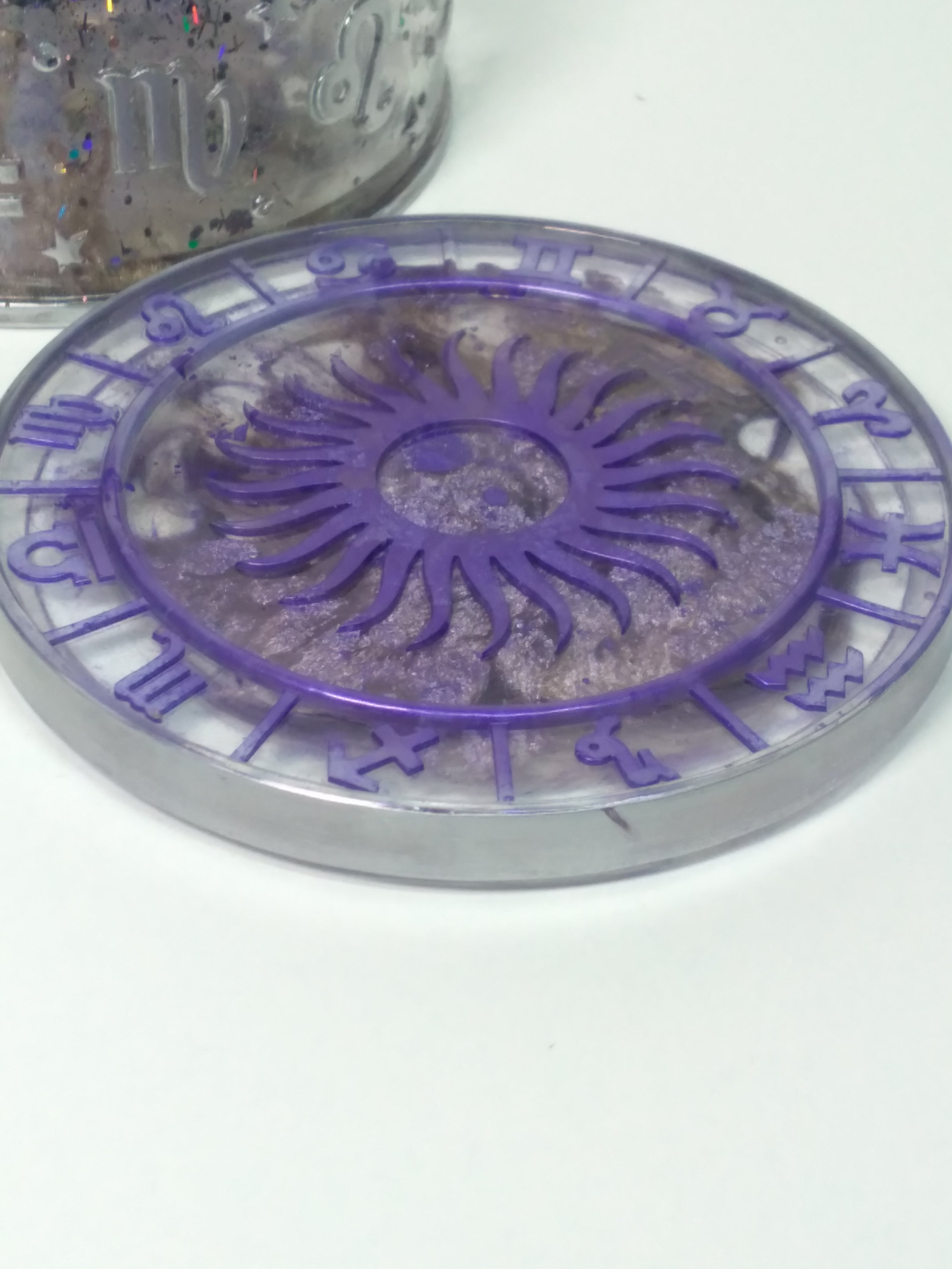 Zodiac round storage box purple