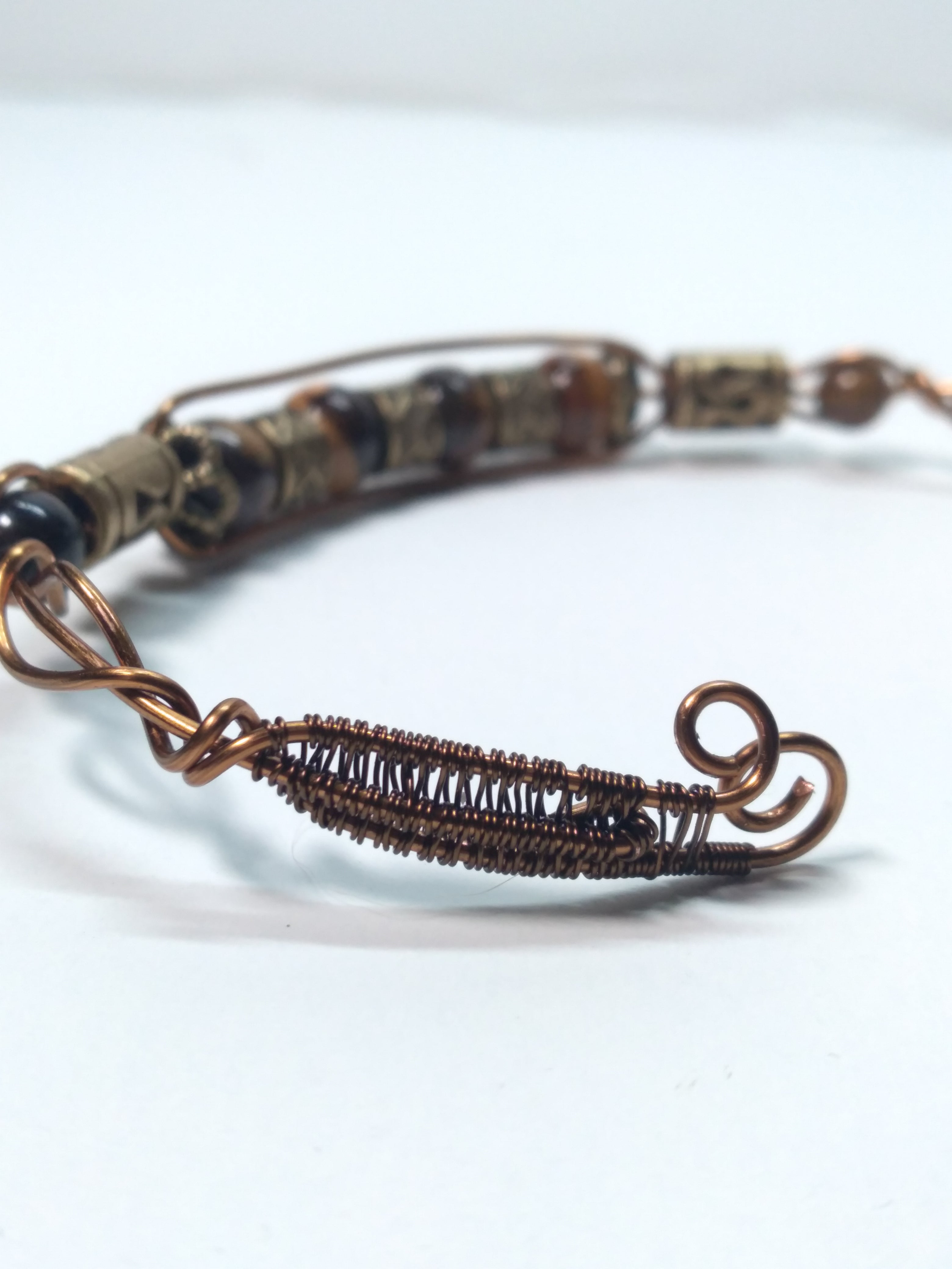 Tiger eye and metal bead wire cuff bracelet