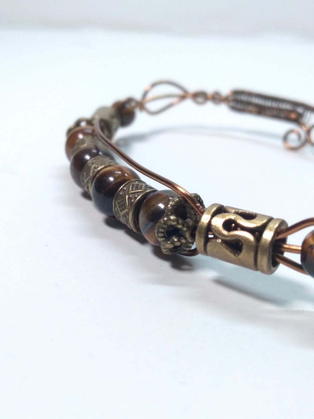 Tiger eye and metal bead wire cuff bracelet