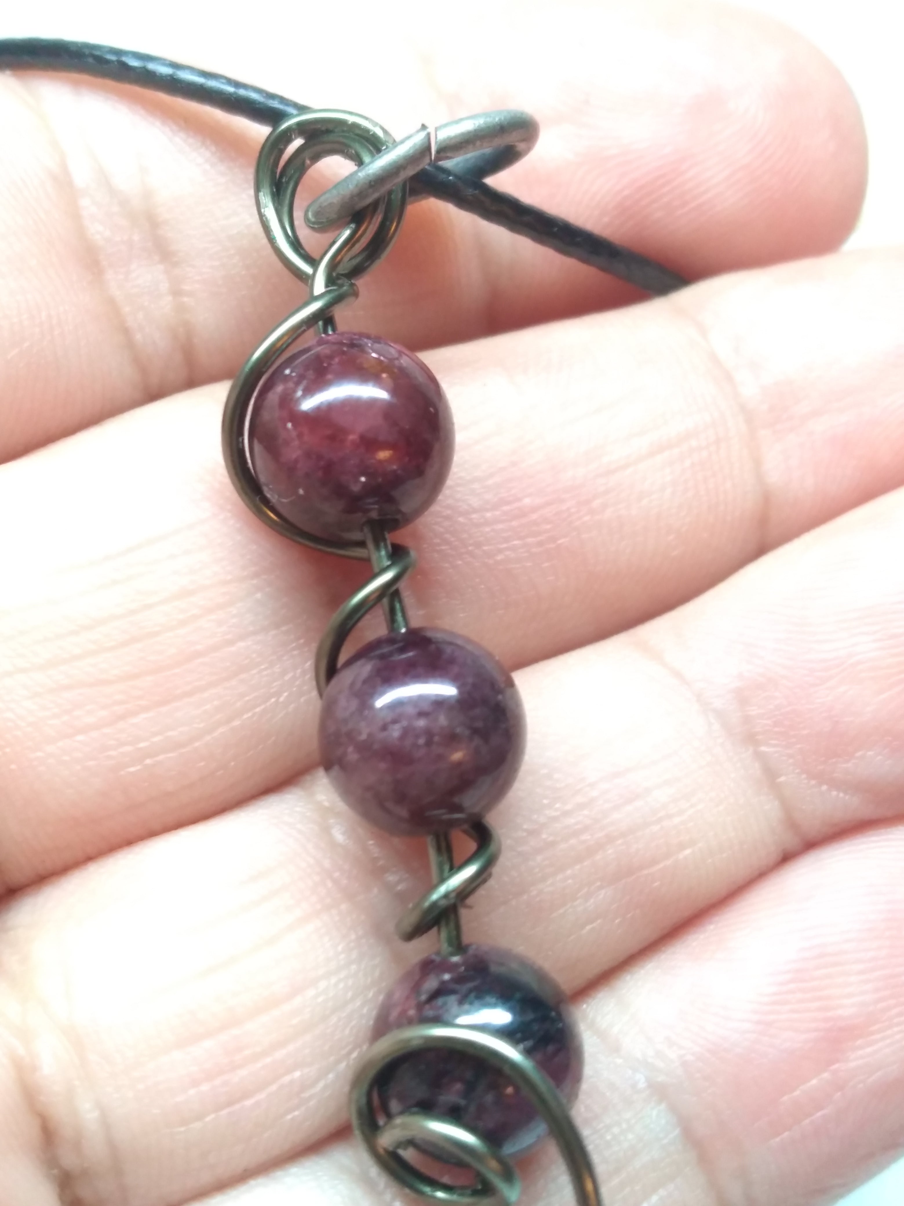 Garnet 3 bead pendant necklace
